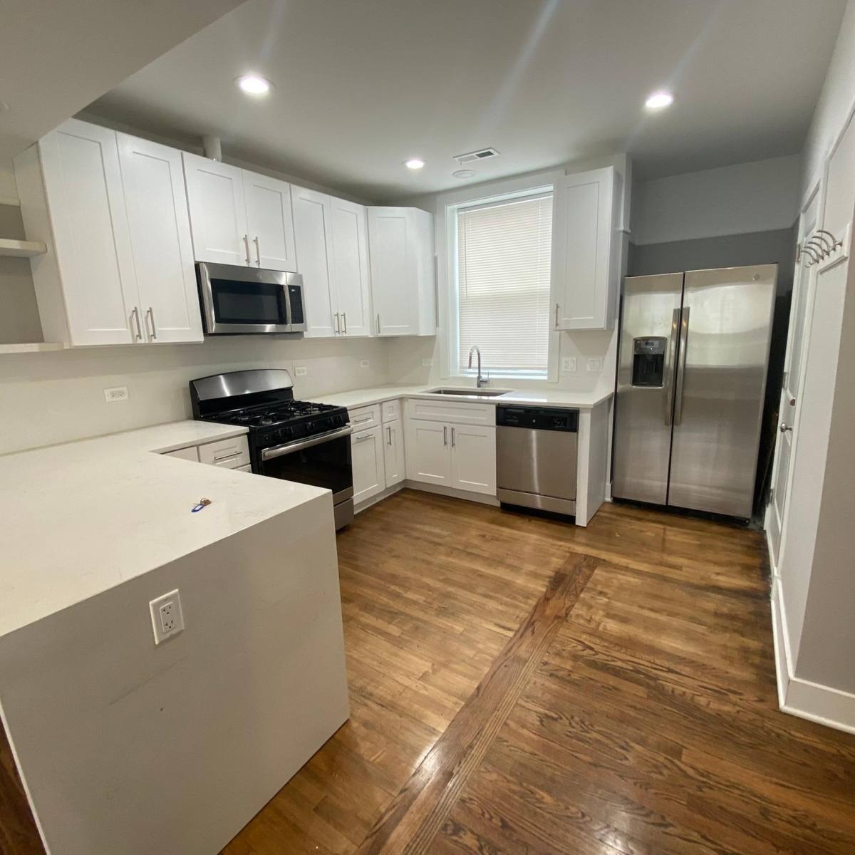 House for rent at 5034 N Washtenaw Ave, Chicago, IL 60625