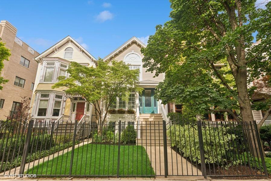 House for rent at 2426 N Burling St, Chicago, IL 60614
