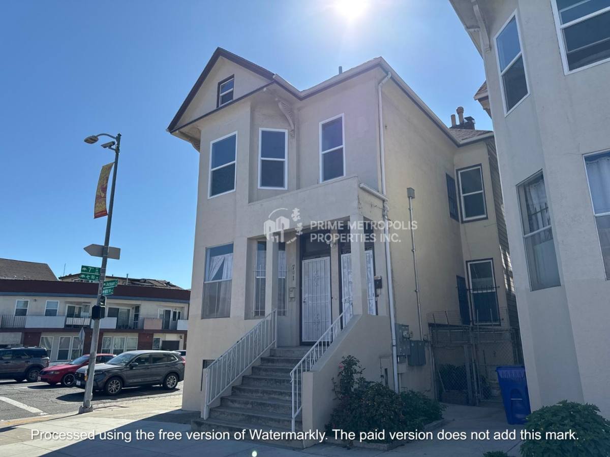 Apartment for rent at 701 703 705 707 711 Jackson St, Oakland, CA 94607