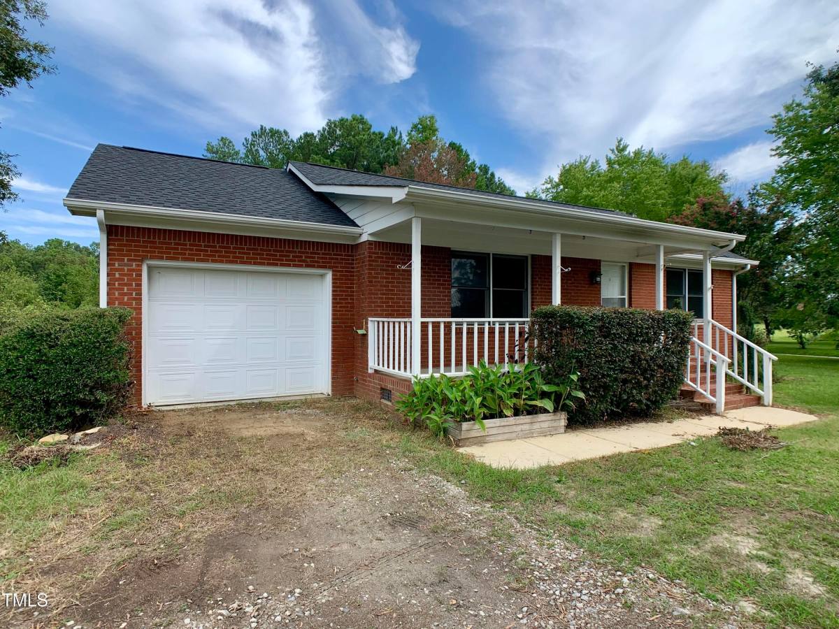 House for rent at 3036 Vinson Rd, Clayton, NC 27527