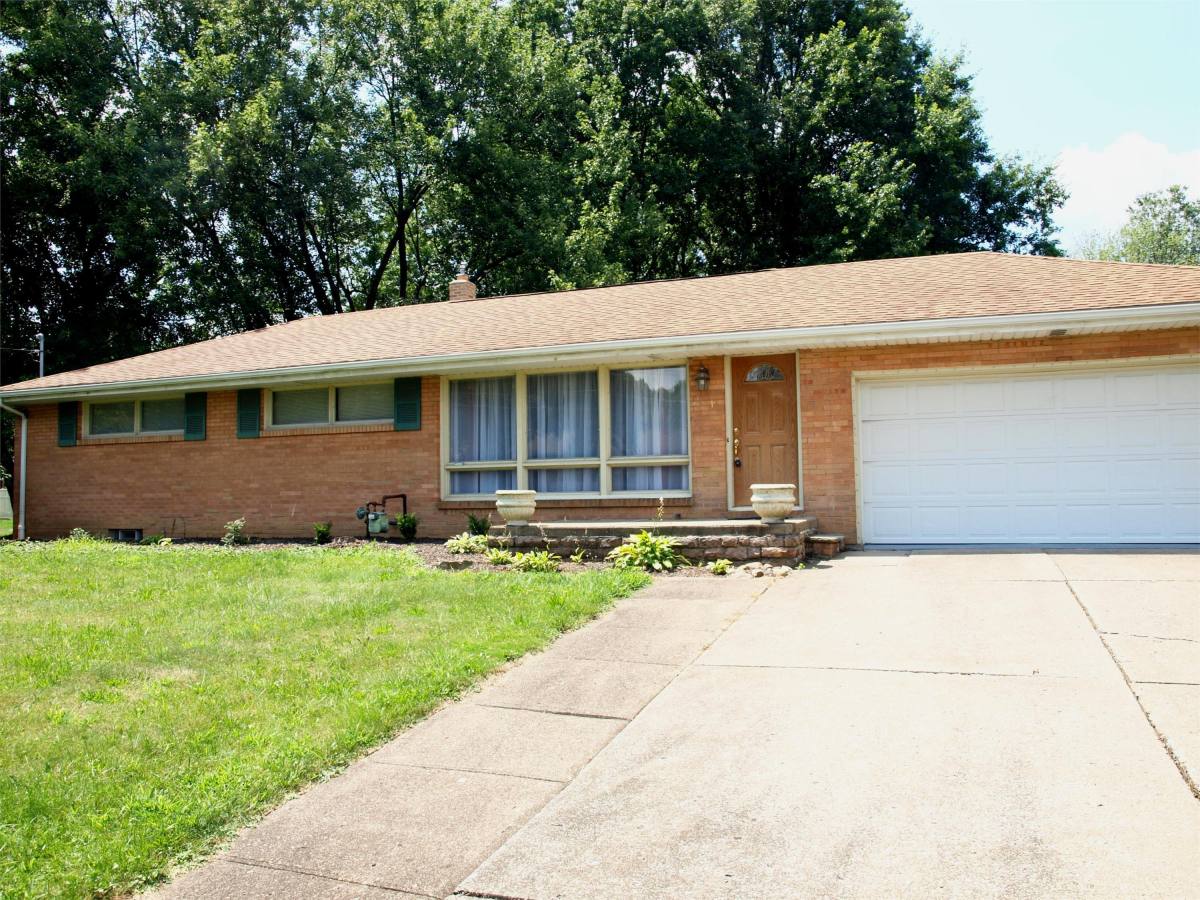 House for rent at Audubon, 5551 Thunderbird Circle NW, North Canton, OH 44720