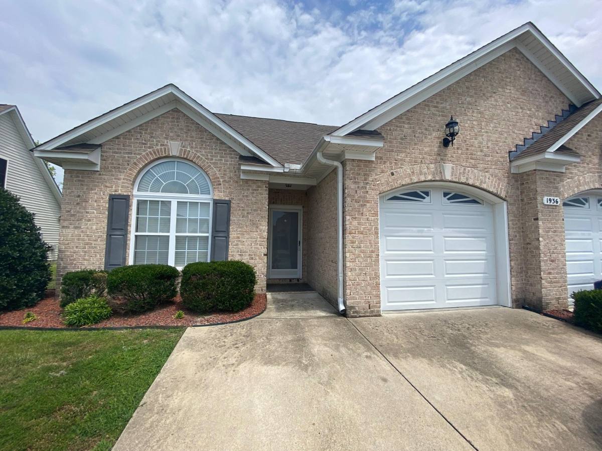 House for rent at Brook Hollow, 1936 A Cambria Dr, Greenville, NC 27834