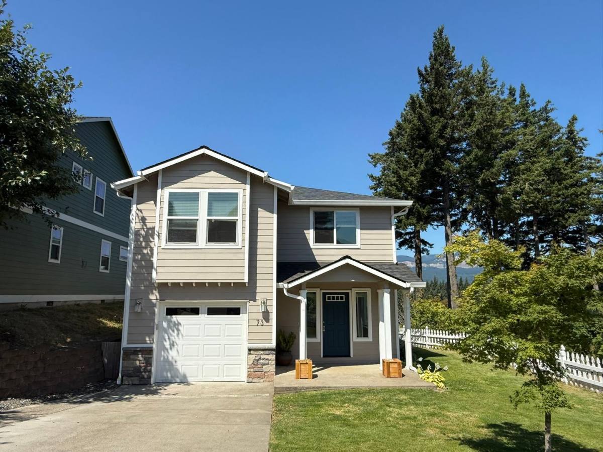 House for rent at 73 SE Warm Springs Dr, Cascade Locks, OR 97014