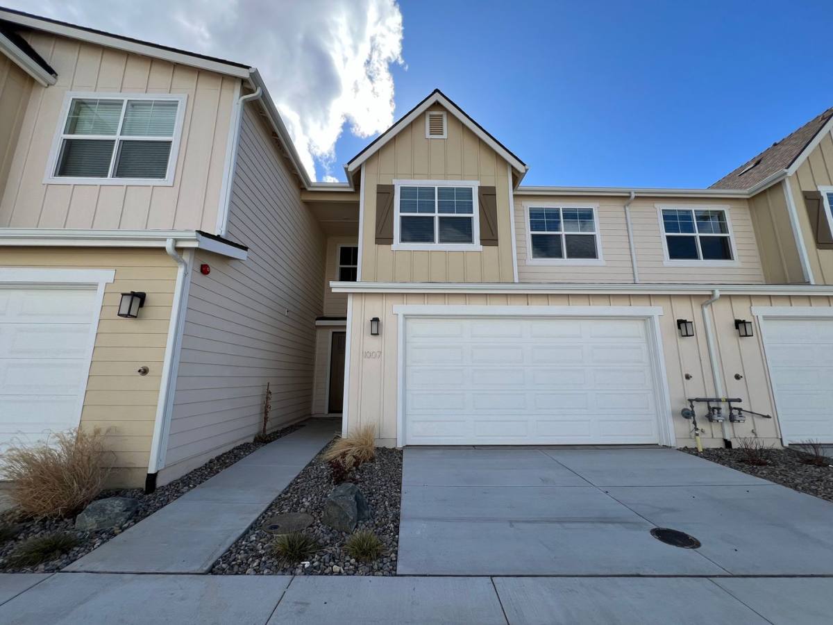 Townhouse for rent at 1007 Home Stretch Lane, Minden, NV 89423