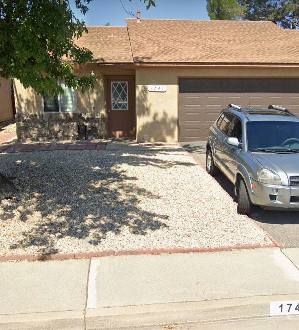 House for rent at 1741 Kings Dr, Paso Robles, CA 93446