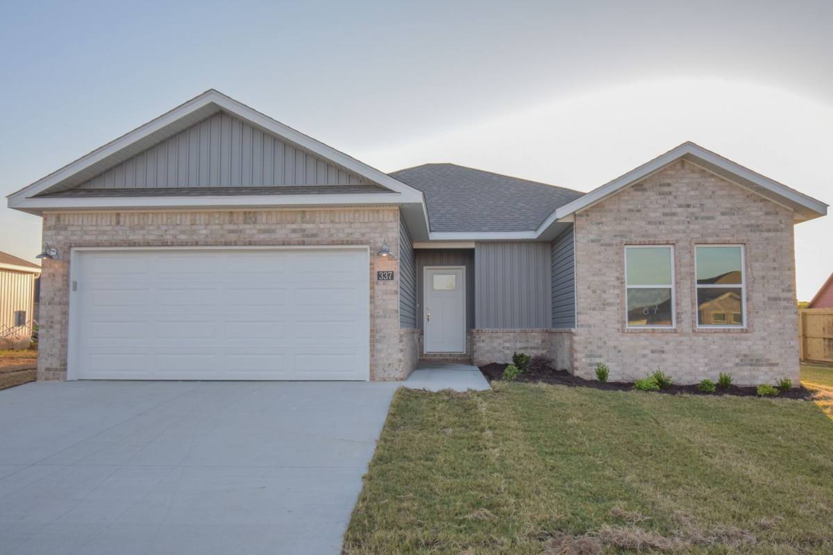 House for rent at 337 N Wyandotte St, Farmington, AR 72730