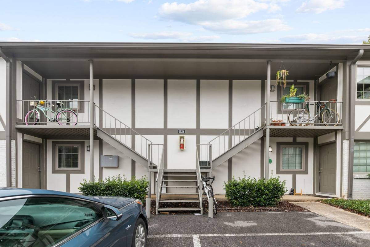 Apartment for rent at 1322 15th Ave S, Birmingham, AL 35205