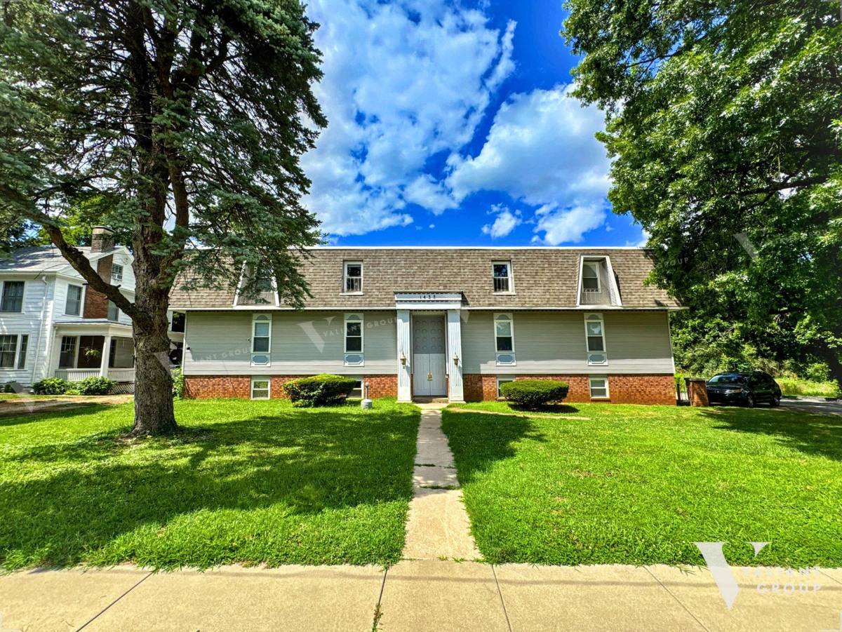 Apartment for rent at 1435 E Elm St, Springfield, MO 65802