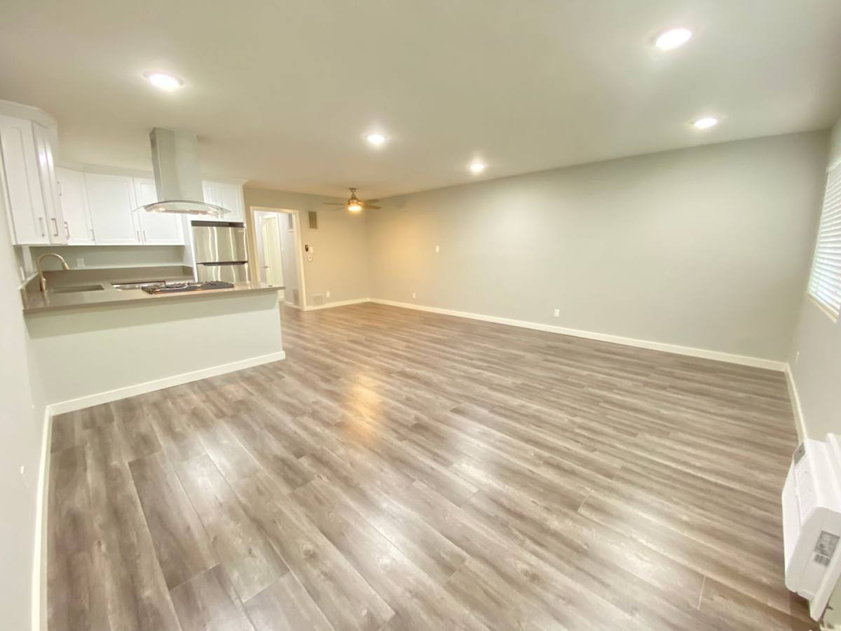 Apartment for rent at 3755 Mentone Ave, Los Angeles, CA 90034