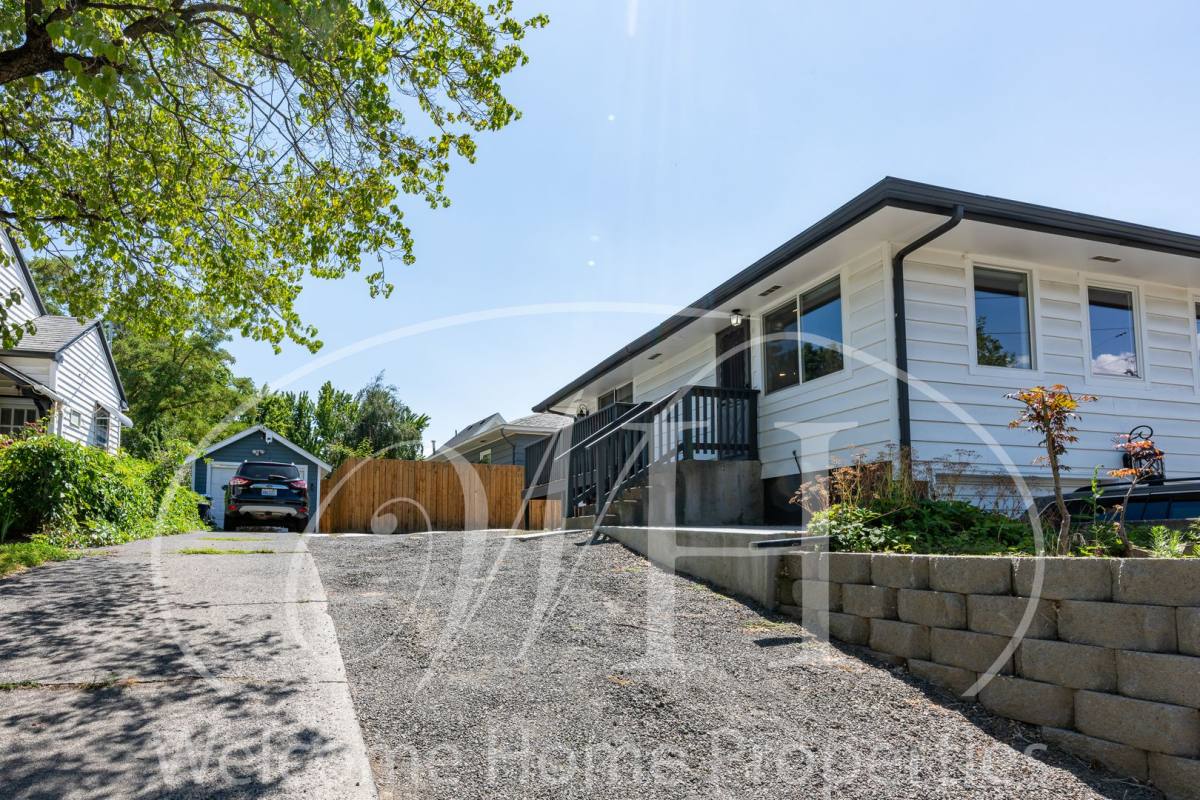 Apartment for rent at 4 E Walnut St, Walla Walla, WA 99362