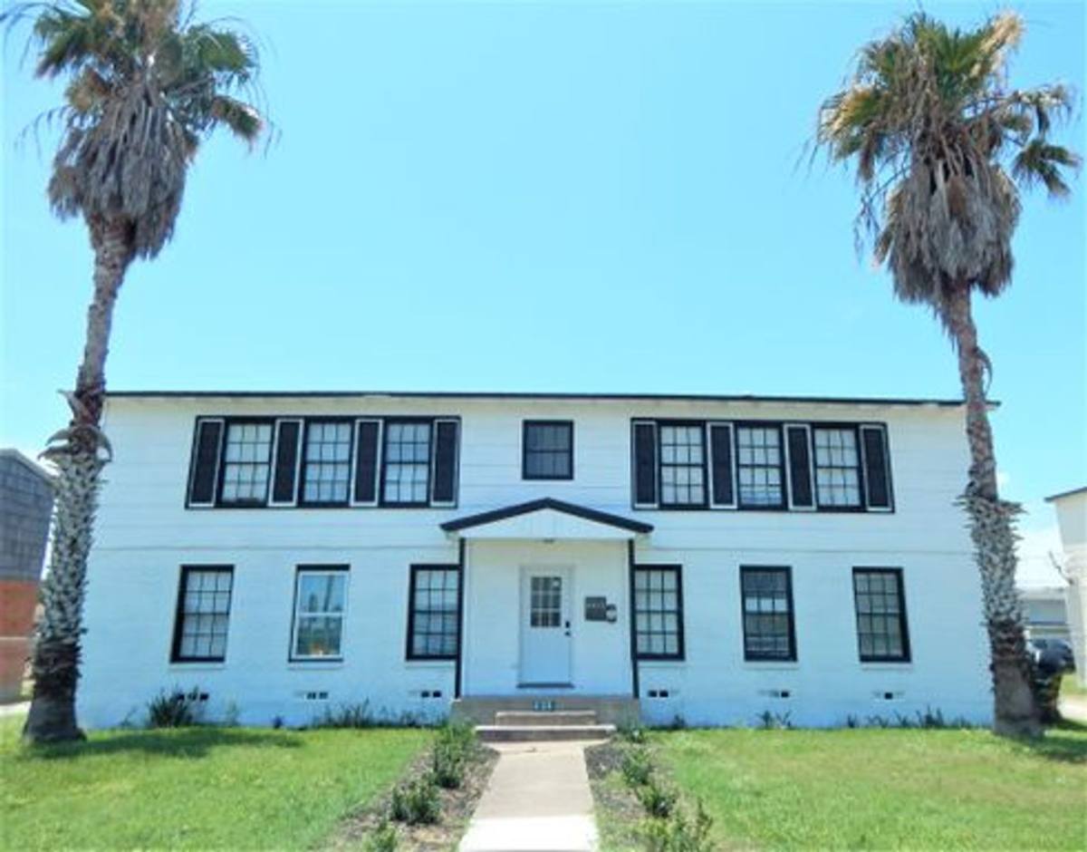 Apartment for rent at 638 Glazebrook, Corpus Christi, TX 78404