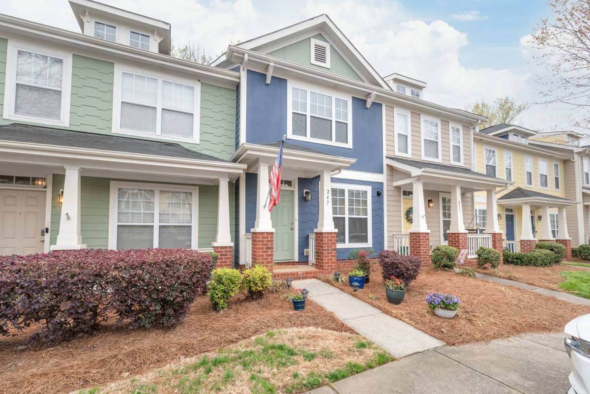 Townhouse for rent at 247 Hurston Circle, Charlotte, NC 28208