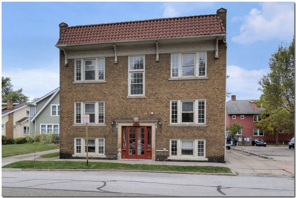 Apartment for rent at 2018 Lakeland Ave, Lakewood, OH 44107