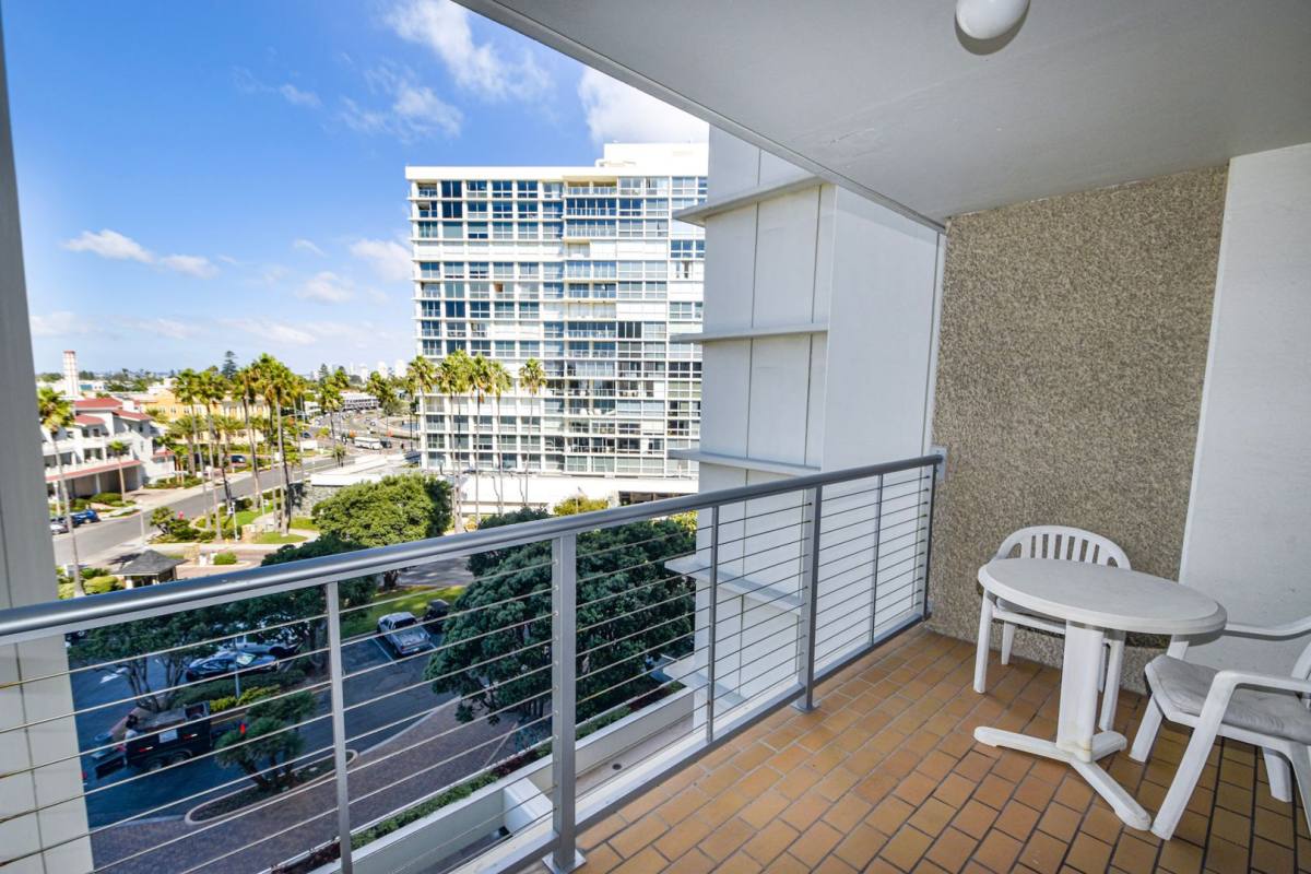 Apartment for rent at 1720 Avenida Del Mundo, Coronado, CA 92118