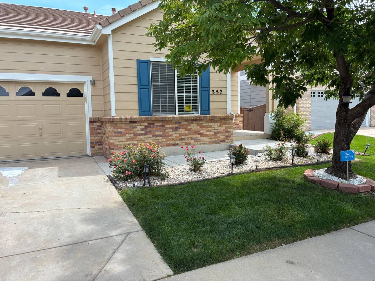 House for rent at 357 Ivory Circle, Aurora, CO 80011