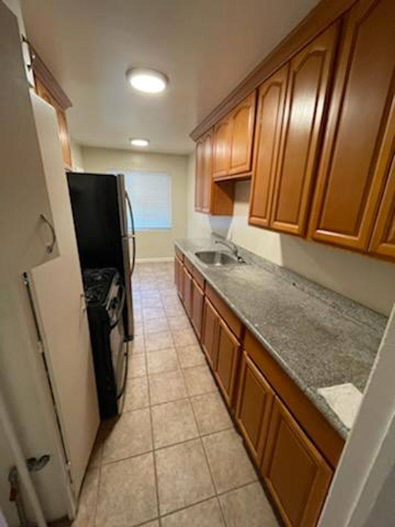 Apartment for rent at 545 S 11th St, San Jose, CA 95112