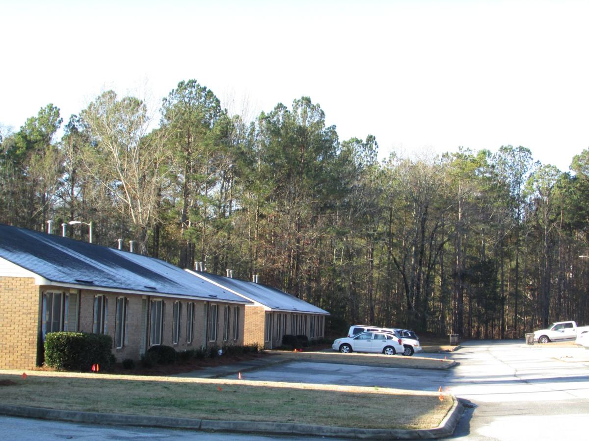 Apartment for rent at 501 Haltiwanger Rd, Greenwood, SC 29649