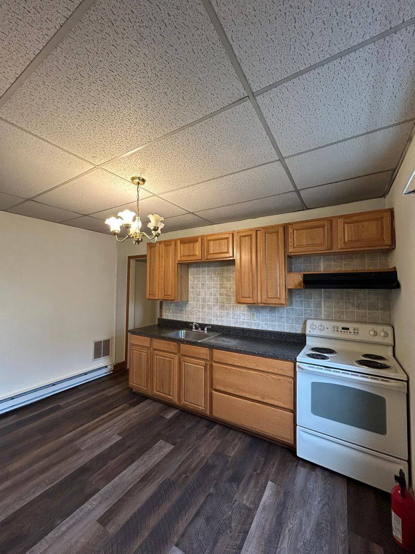 Apartment for rent at 606 Union St, Columbia, PA 17512