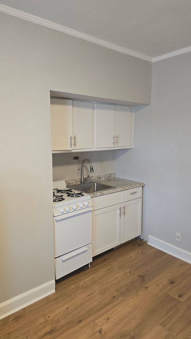 Apartment for rent at 1020 E Pleasant St, Milwaukee, WI 53202