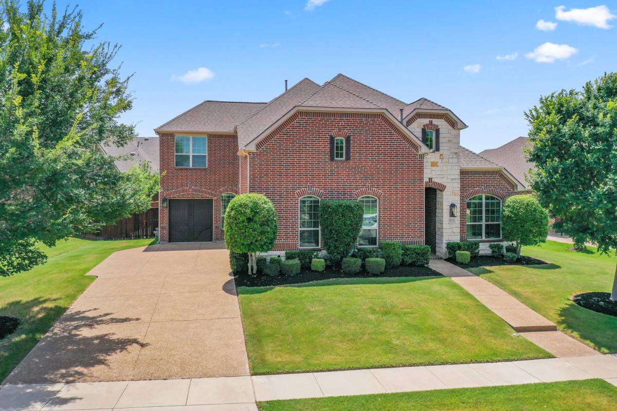 House for rent at 2820 Annandale Dr, Roanoke, TX 76262