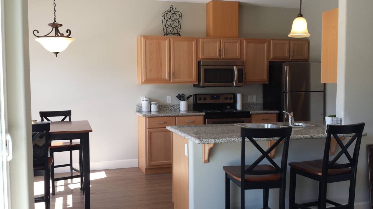 Apartment for rent at 1605 Oak St SE, Albany, OR 97322