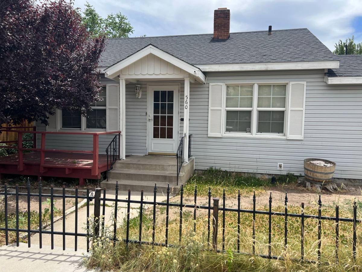 Townhouse for rent at 560 Claremont St, Reno, NV 89502