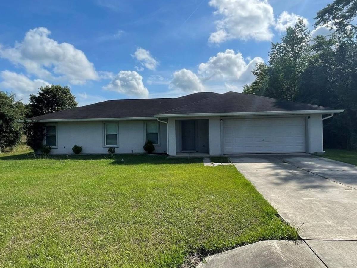 House for rent at 61 Laurel Dr, Ocala, FL 34480
