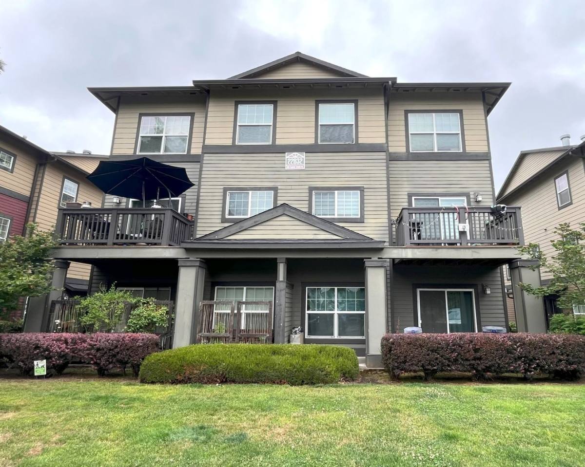 Townhouse for rent at 22832 SW Forest Creek Dr, Sherwood, OR 97140