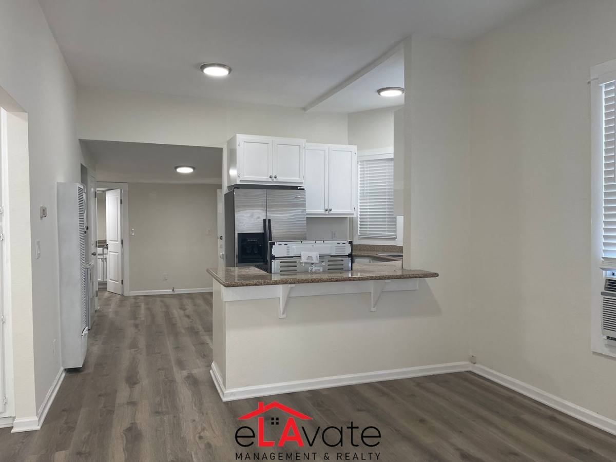 Apartment for rent at 1137 Irolo St, Los Angeles, CA 90006