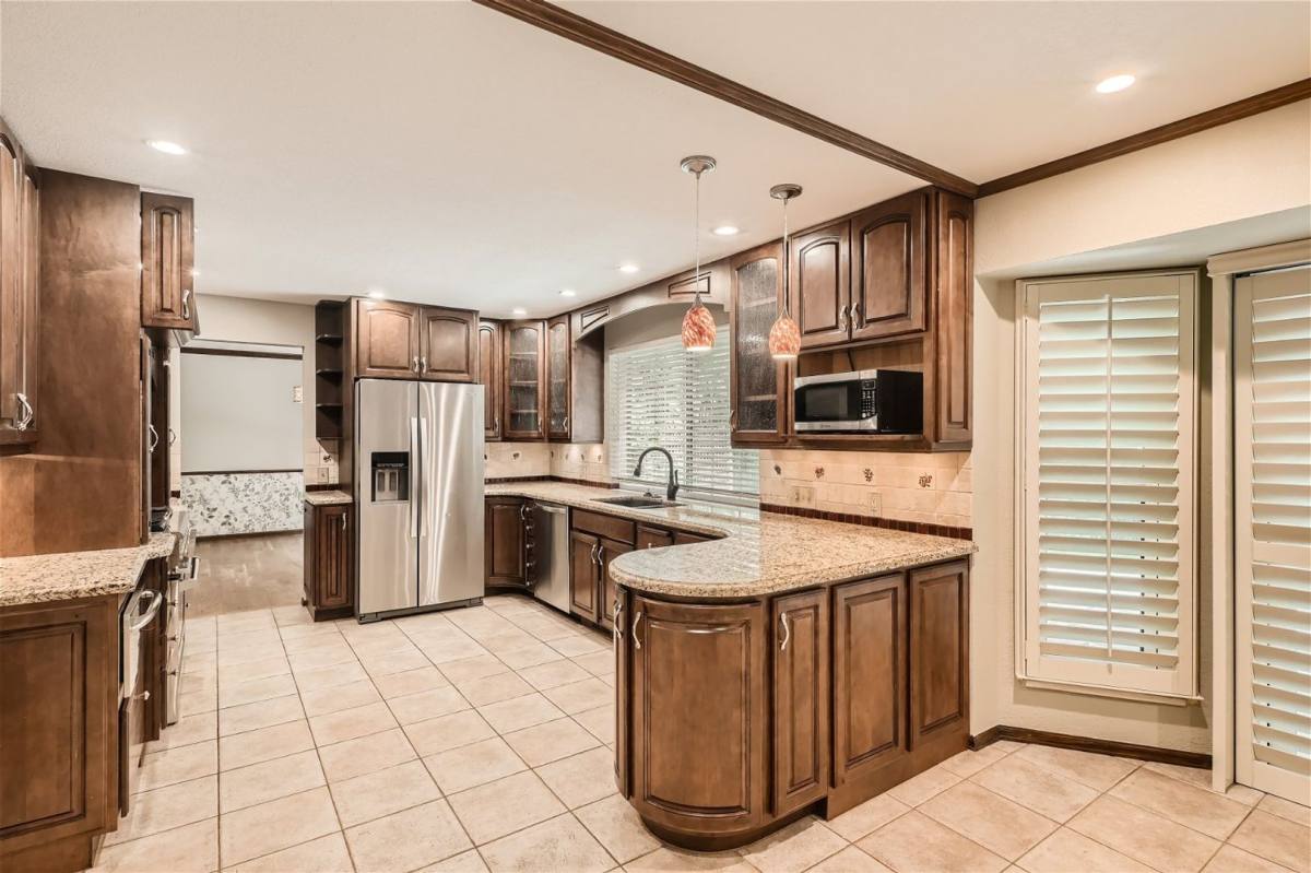 House for rent at 8086 S Vance Court, Littleton, CO 80128