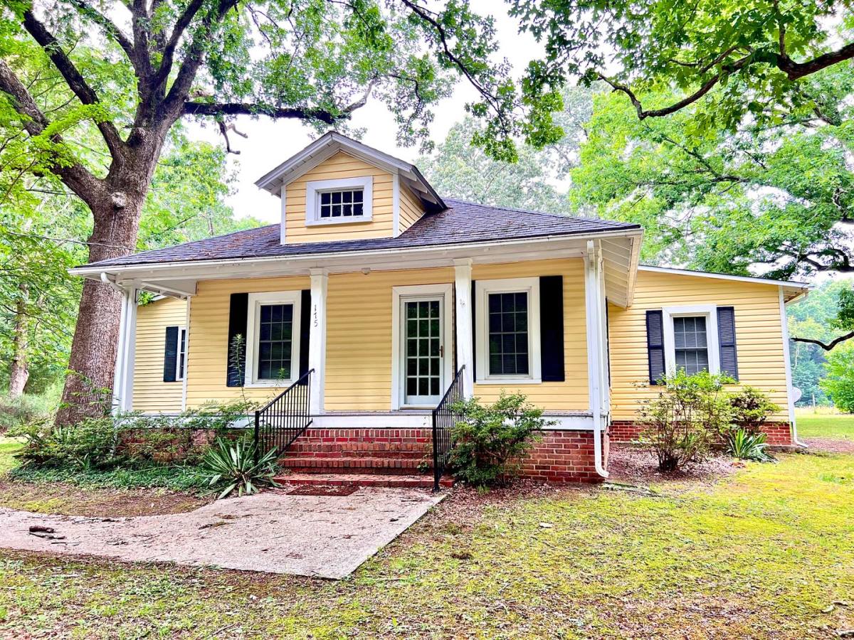 House for rent at 175 Virginia Ave, Alberta, VA 23821