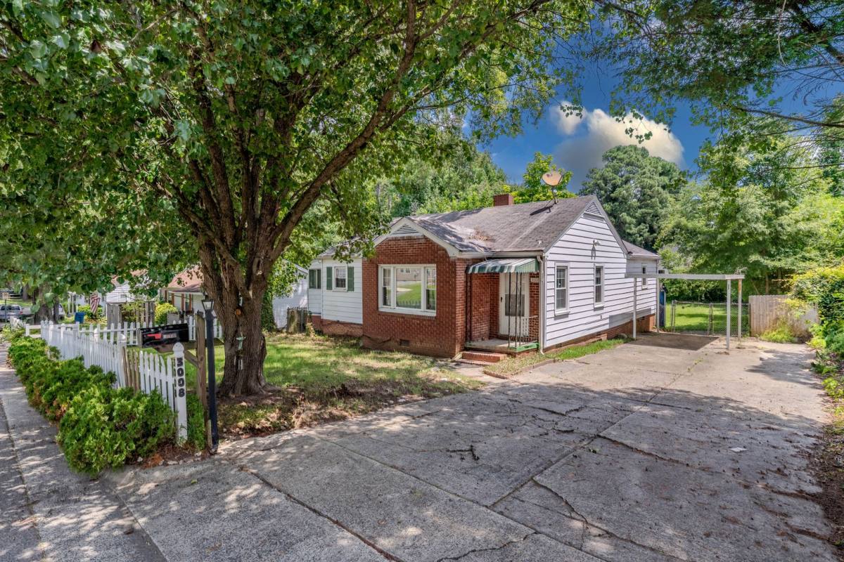 House for rent at 3008 Banner St, Durham, NC 27704