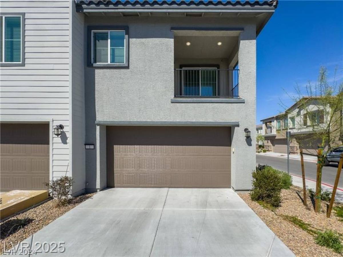 Townhouse for rent at 7322 Decatur Blvd, North Las Vegas, NV 89084