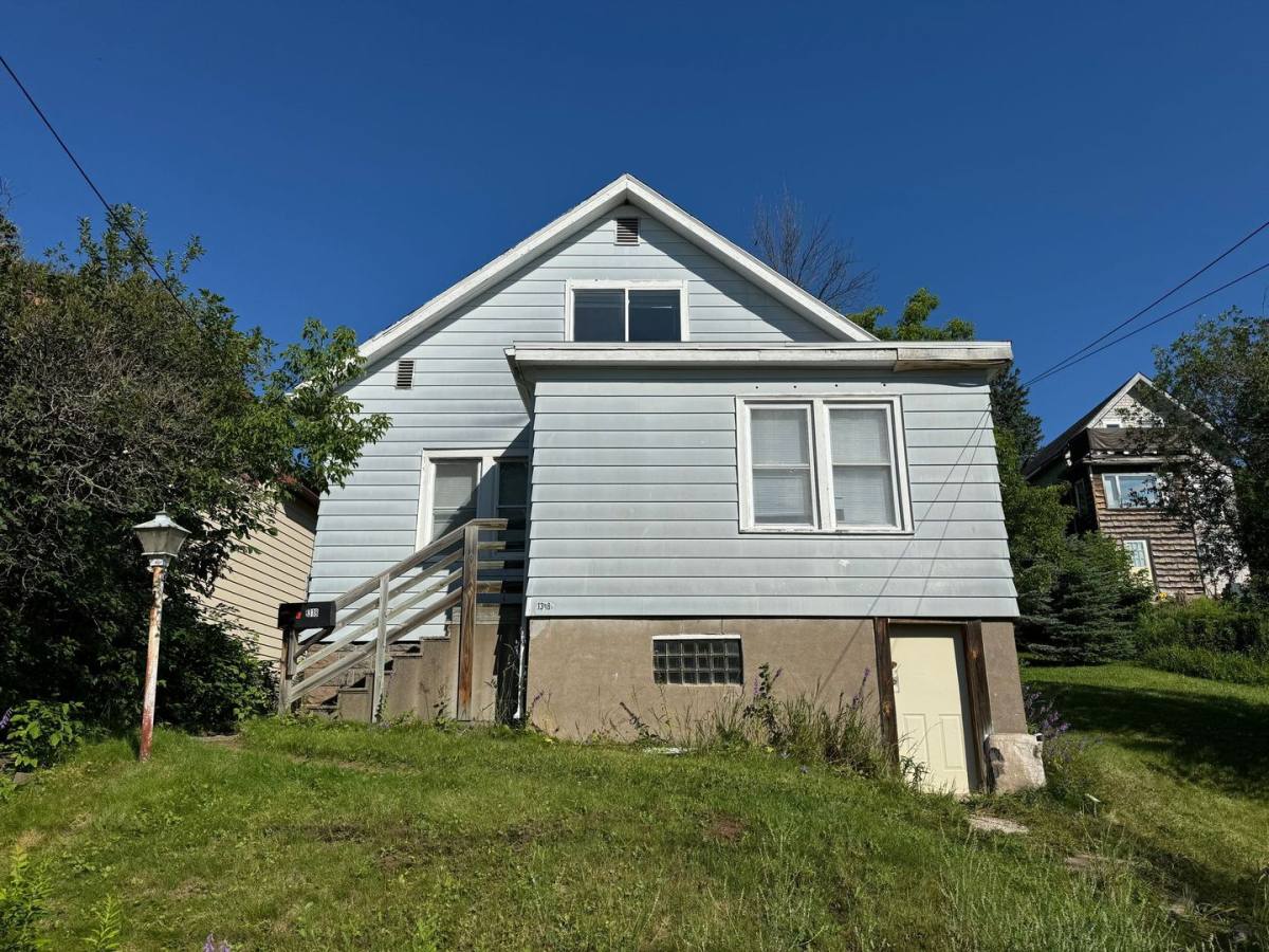 Apartment for rent at 1318 E 11th St, Duluth, MN 55805