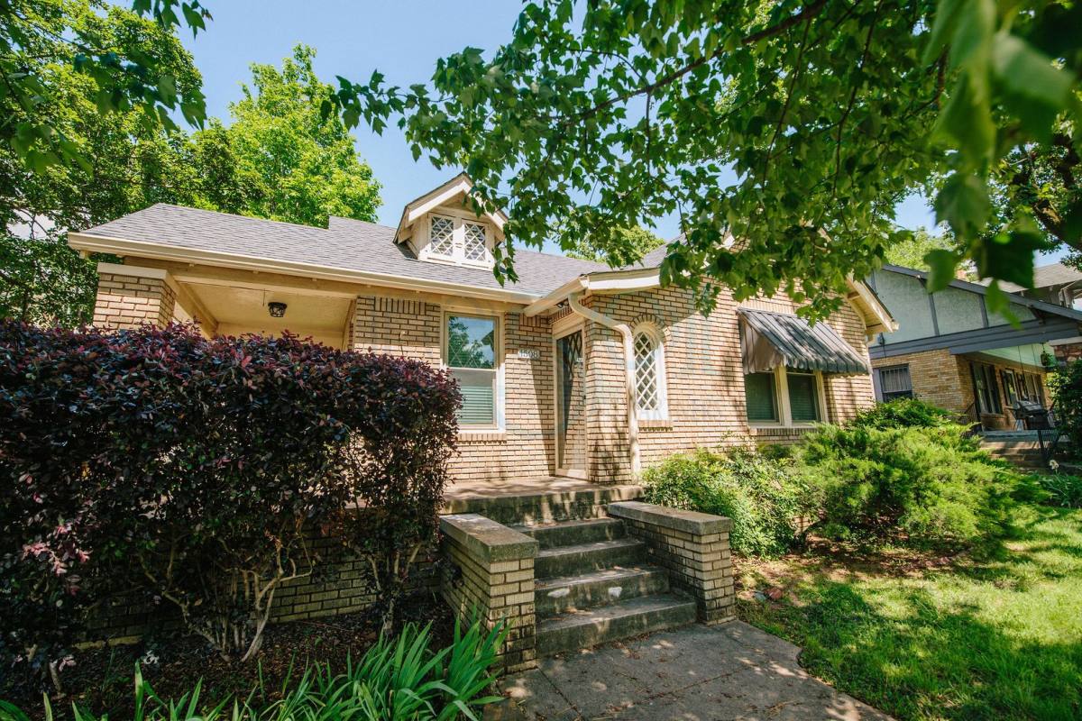 House for rent at 1508 Kavanaugh Blvd, Little Rock, AR 72205