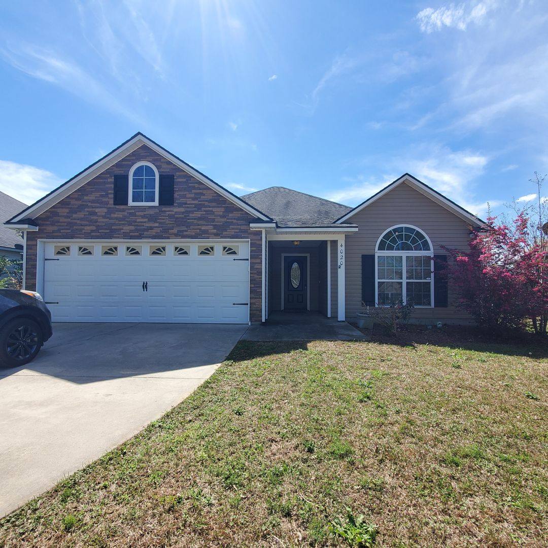 House for rent at 4020 Glen Laurel Dr N, Valdosta, GA 31605