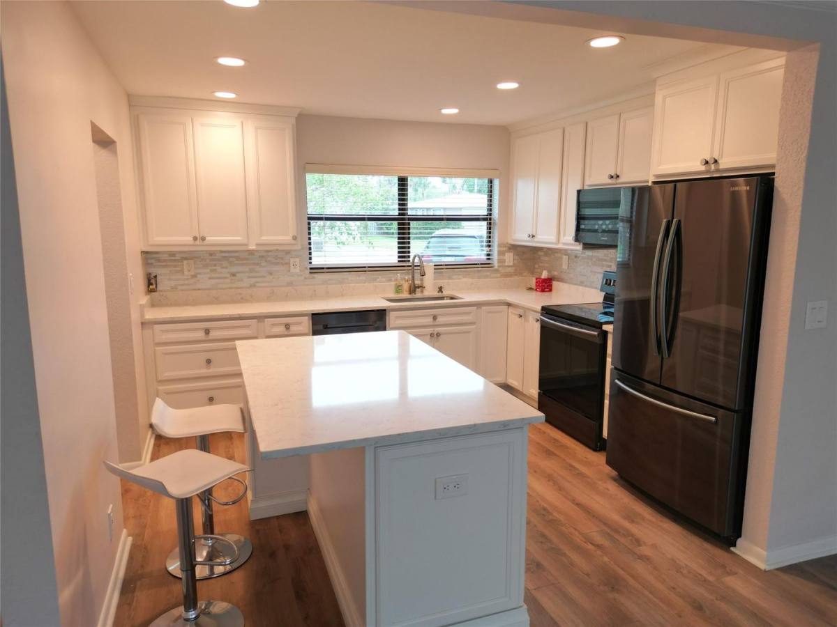 House for rent at 988 SW 9th Ave, Boca Raton, FL 33486