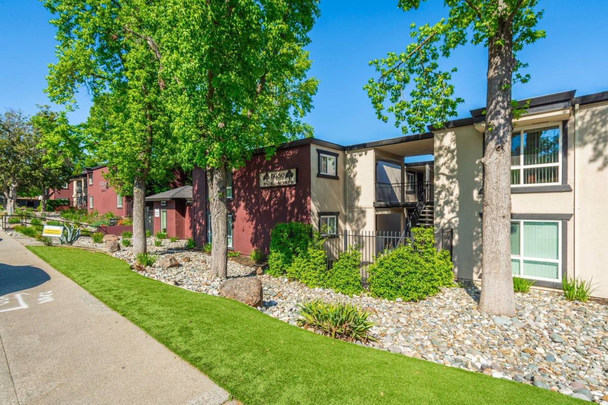 Apartment for rent at 5050 Walnut Ave, Sacramento, CA 95841