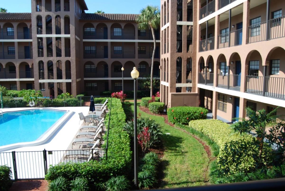 Condo for rent at 6100 Gulfport Blvd S, Saint Petersburg, FL 33707