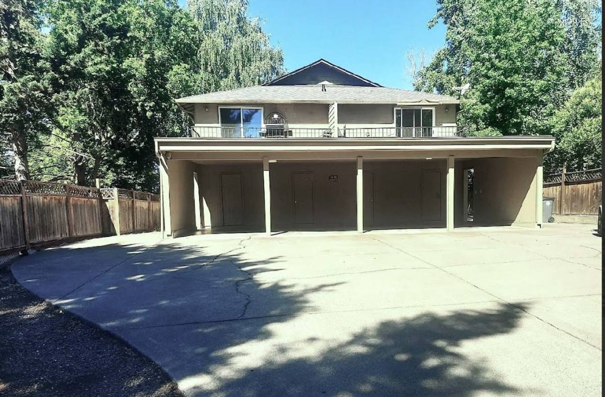 Apartment for rent at 1845 Keene Way, Medford, OR 97504