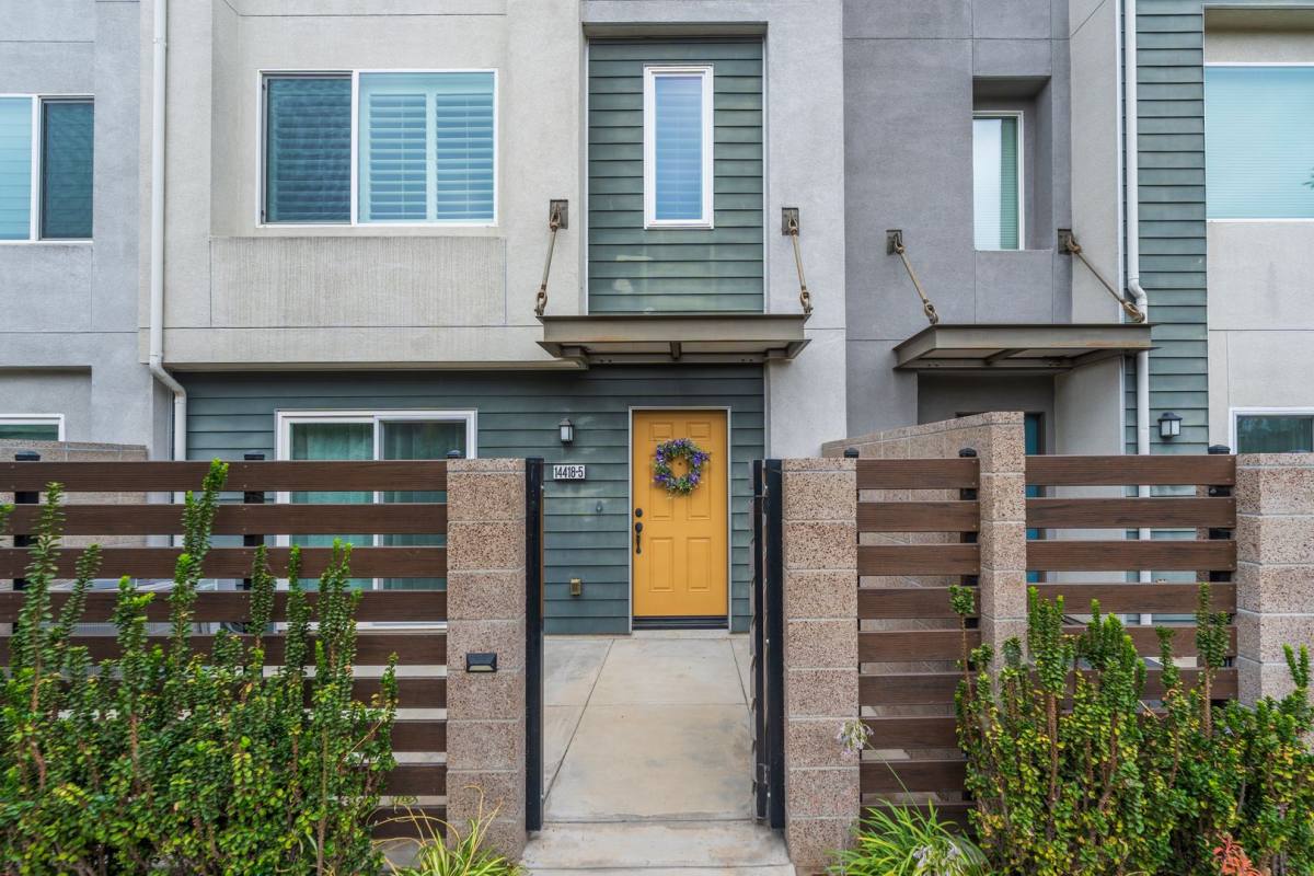 Condo for rent at 14418-5 Plum Lane, Gardena, CA 90247