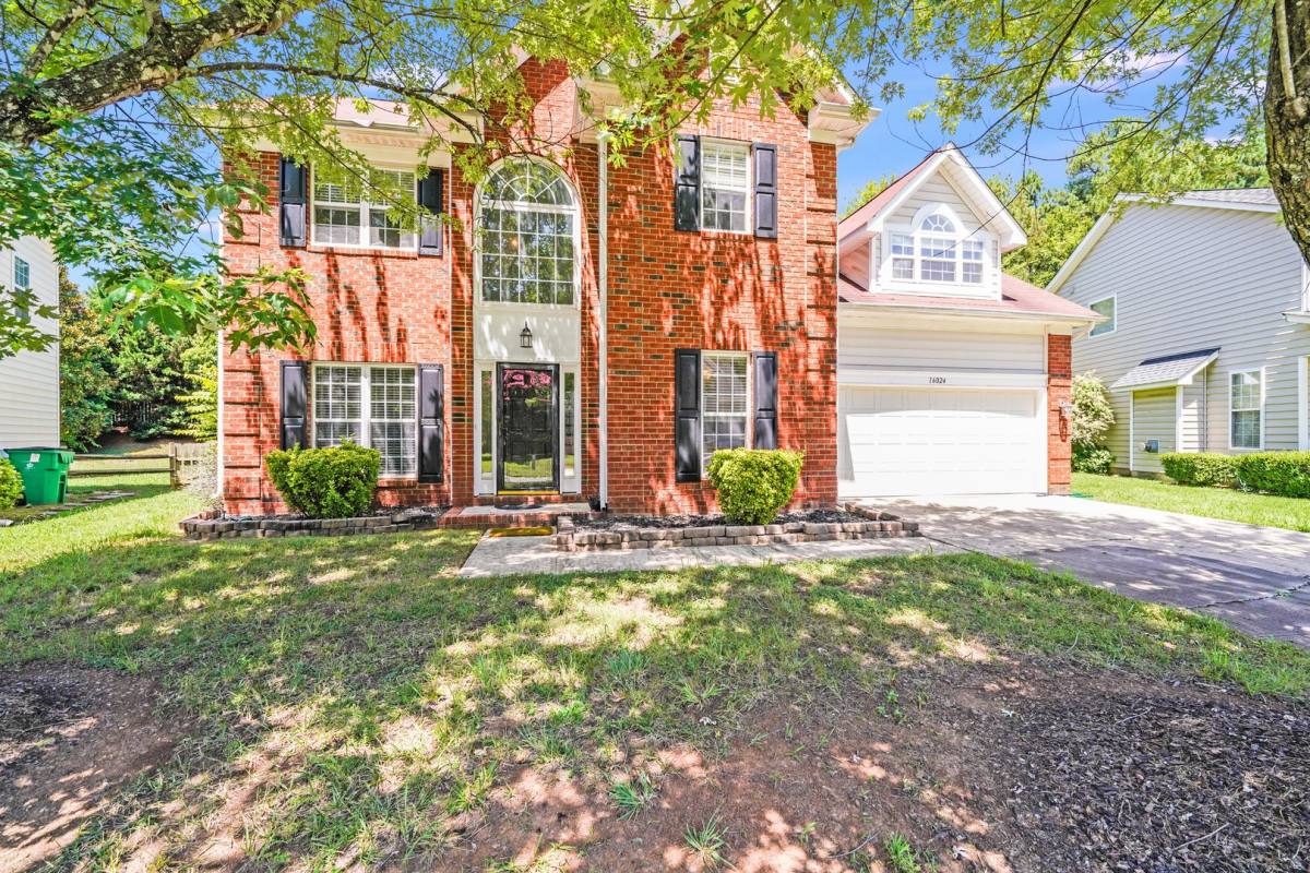 House for rent at 16024 Kirsten Nicole Rd, Charlotte, NC 28278