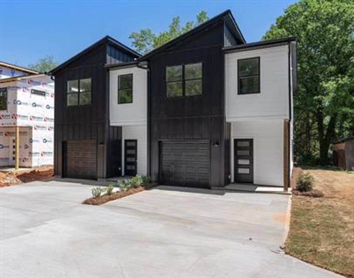Townhouse for rent at 307B Donaldson Rd, Greenville, SC 29605