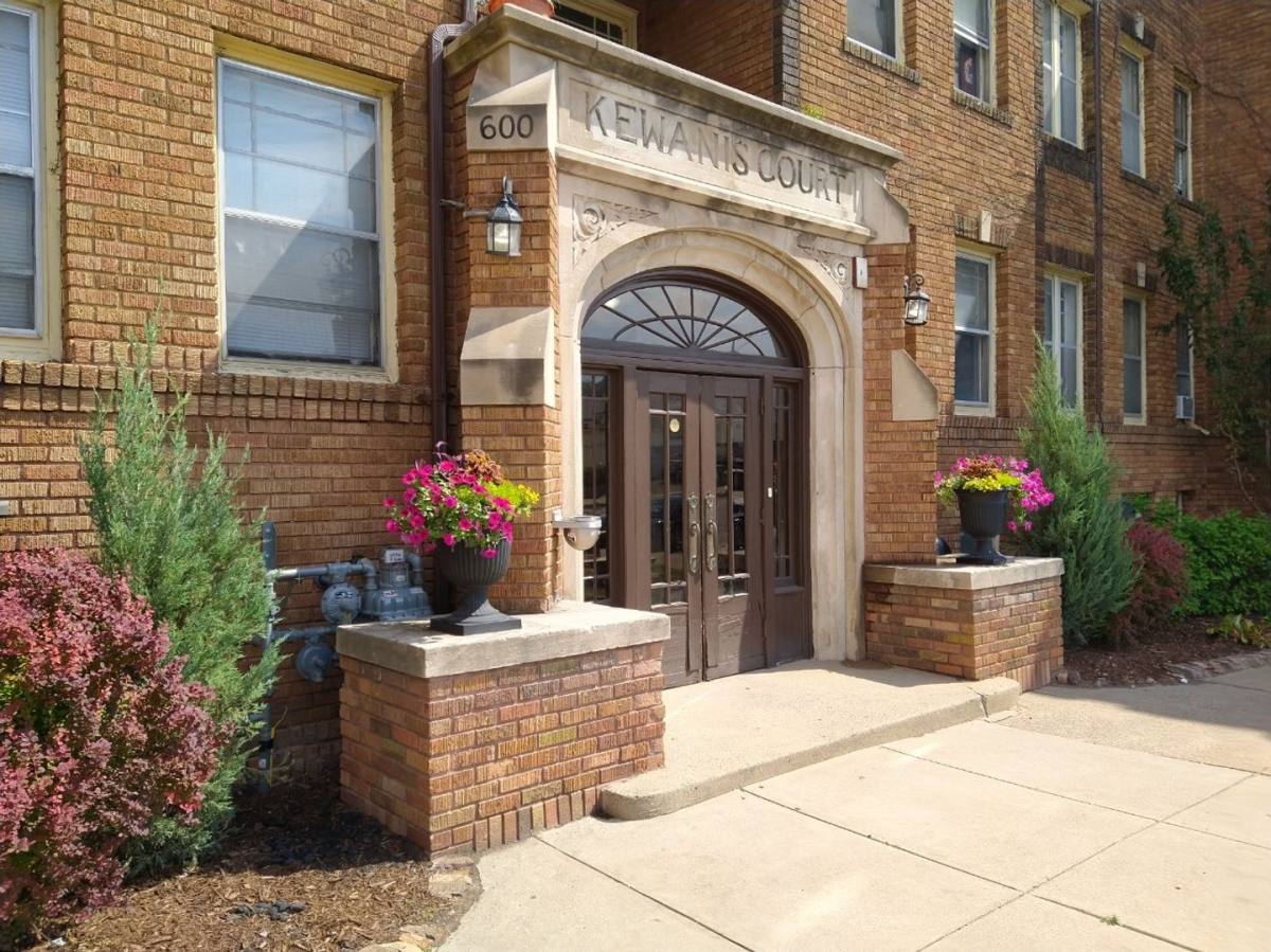 Apartment for rent at 600 W Franklin Ave, Minneapolis, MN 55405