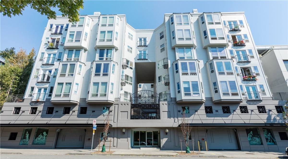 Condo for rent at 3028 Western Ave, Seattle, WA 98121