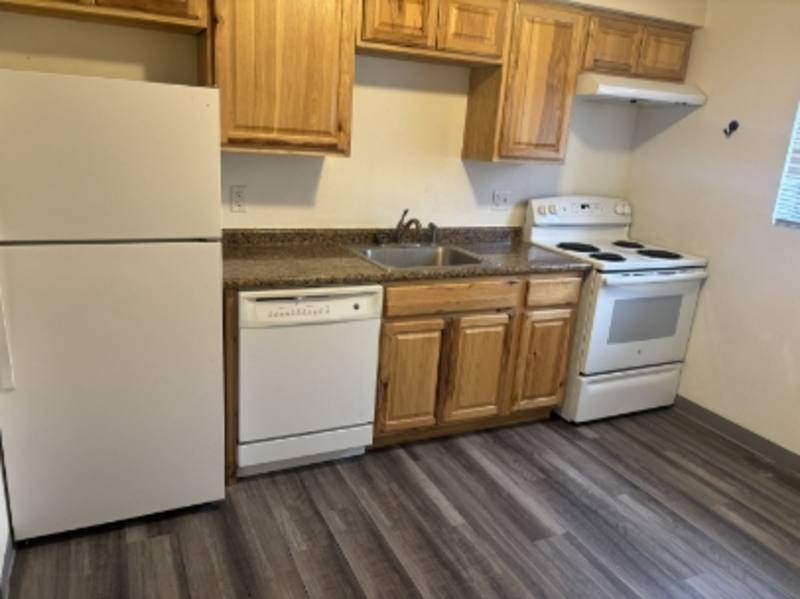 Apartment for rent at 110 Harbet Ave NW #3, Cedar Rapids, IA 52405