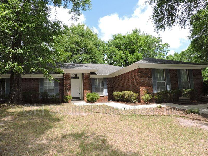 House for rent at 3002 Constantine Dr, Pensacola, FL 32505