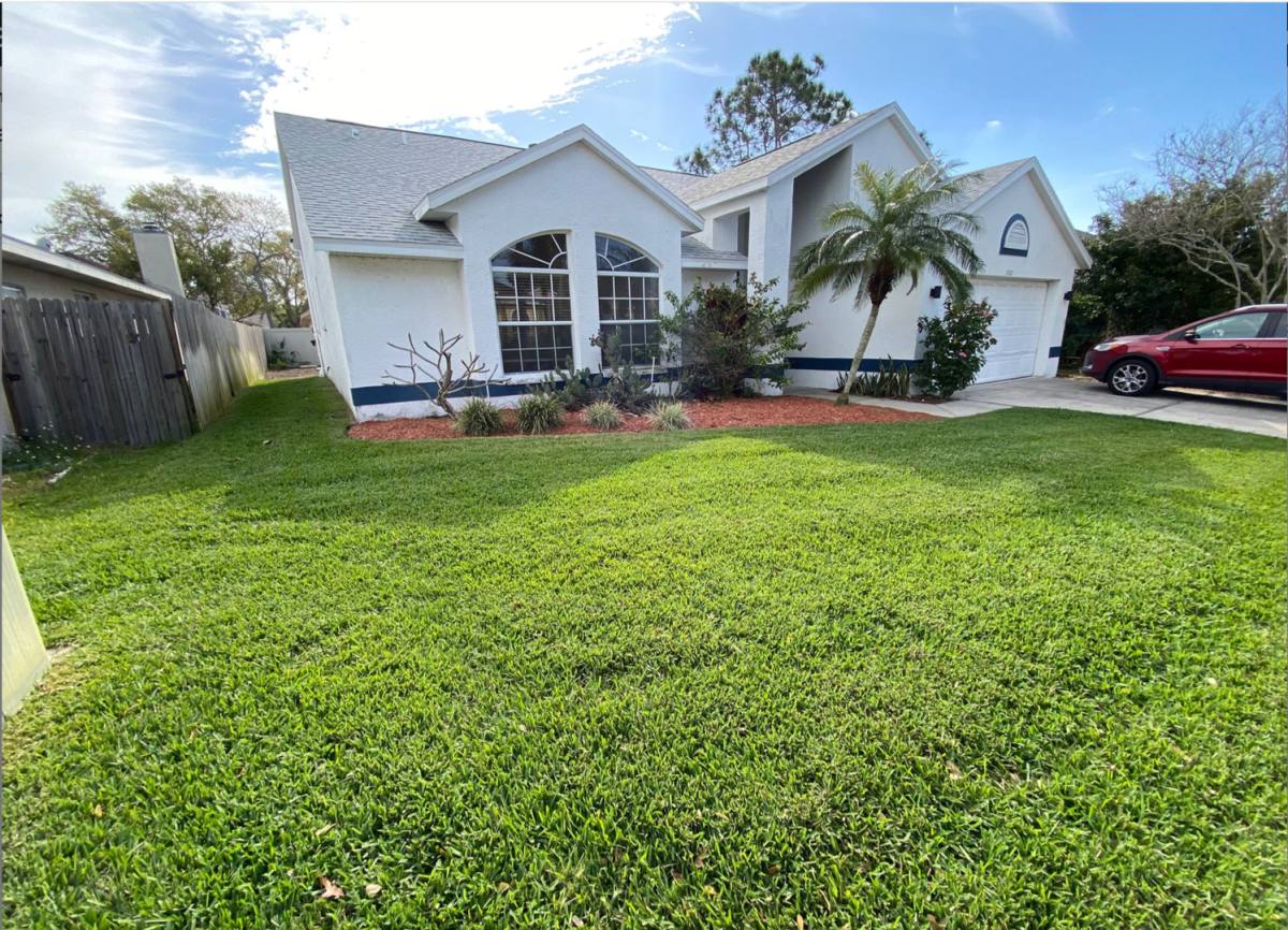 House for rent at 1922 Wood Bend St, Tarpon Springs, FL 34689