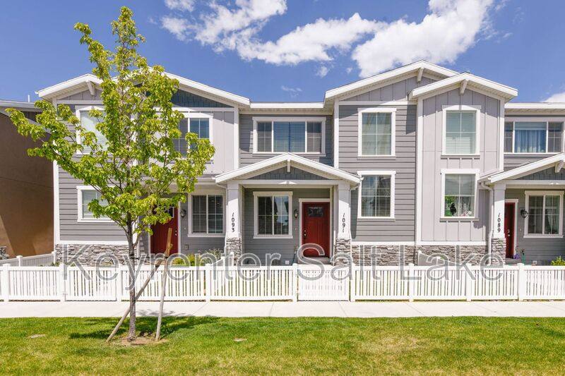 Townhouse for rent at 1091 W Emerald Pools Lane, Riverton, UT 84065