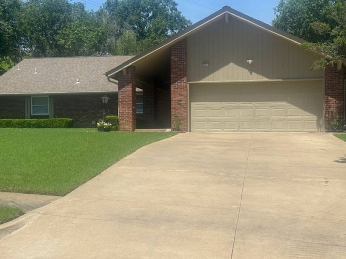 House for rent at 5715 E 62nd Place, Tulsa, OK 74136